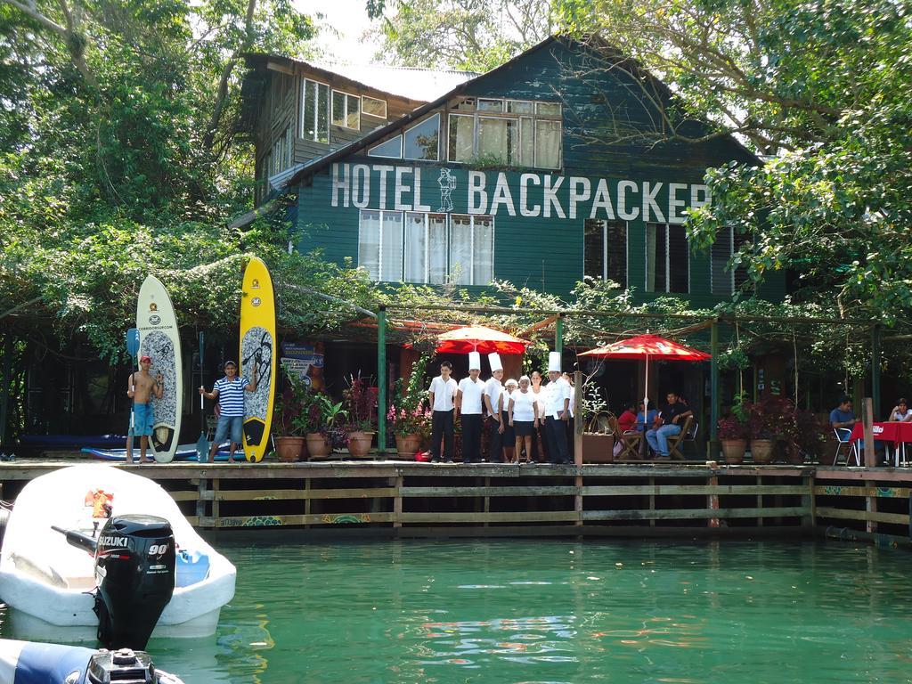 Hotel Y Restaurante Backpackers Rio Dulce Exterior photo